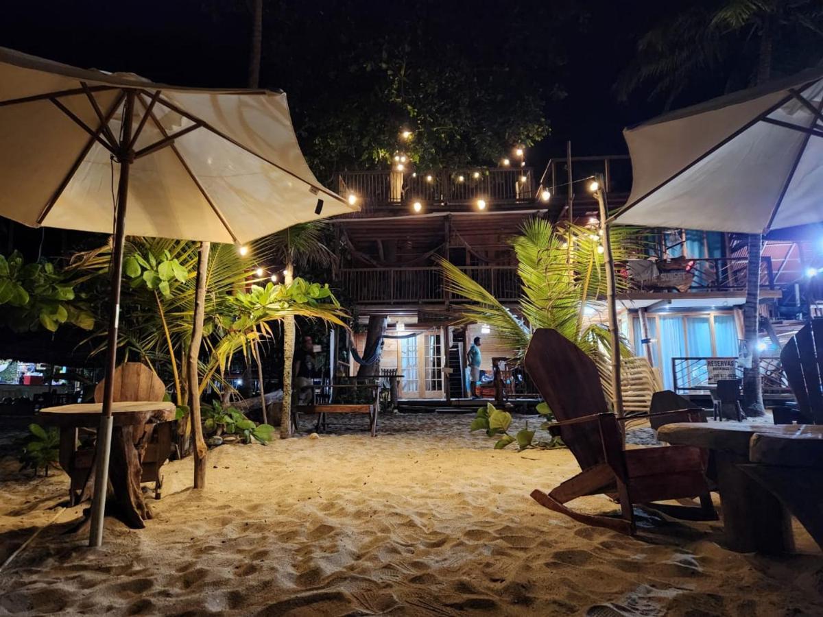El Almendron Beach Hostel Guachaca Bagian luar foto