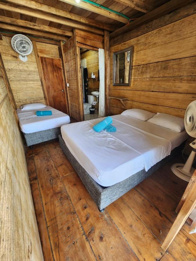 El Almendron Beach Hostel Guachaca Bagian luar foto