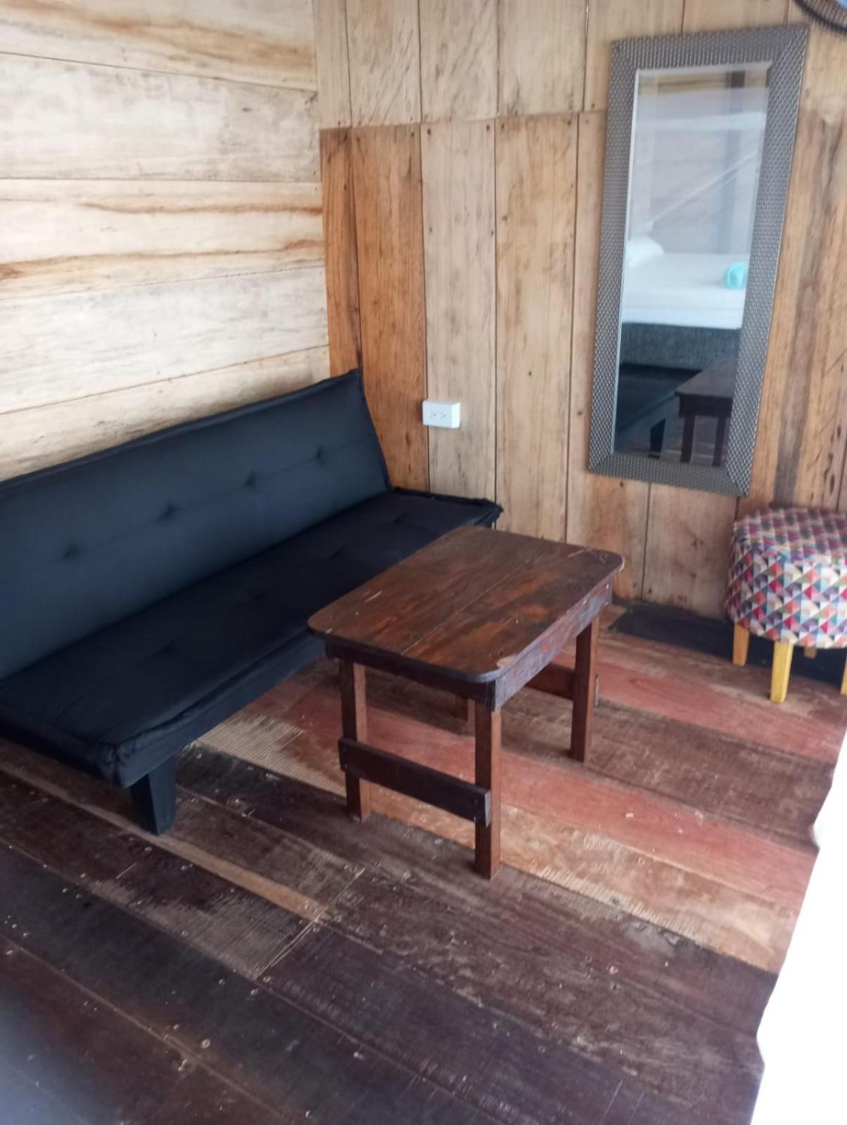 El Almendron Beach Hostel Guachaca Bagian luar foto